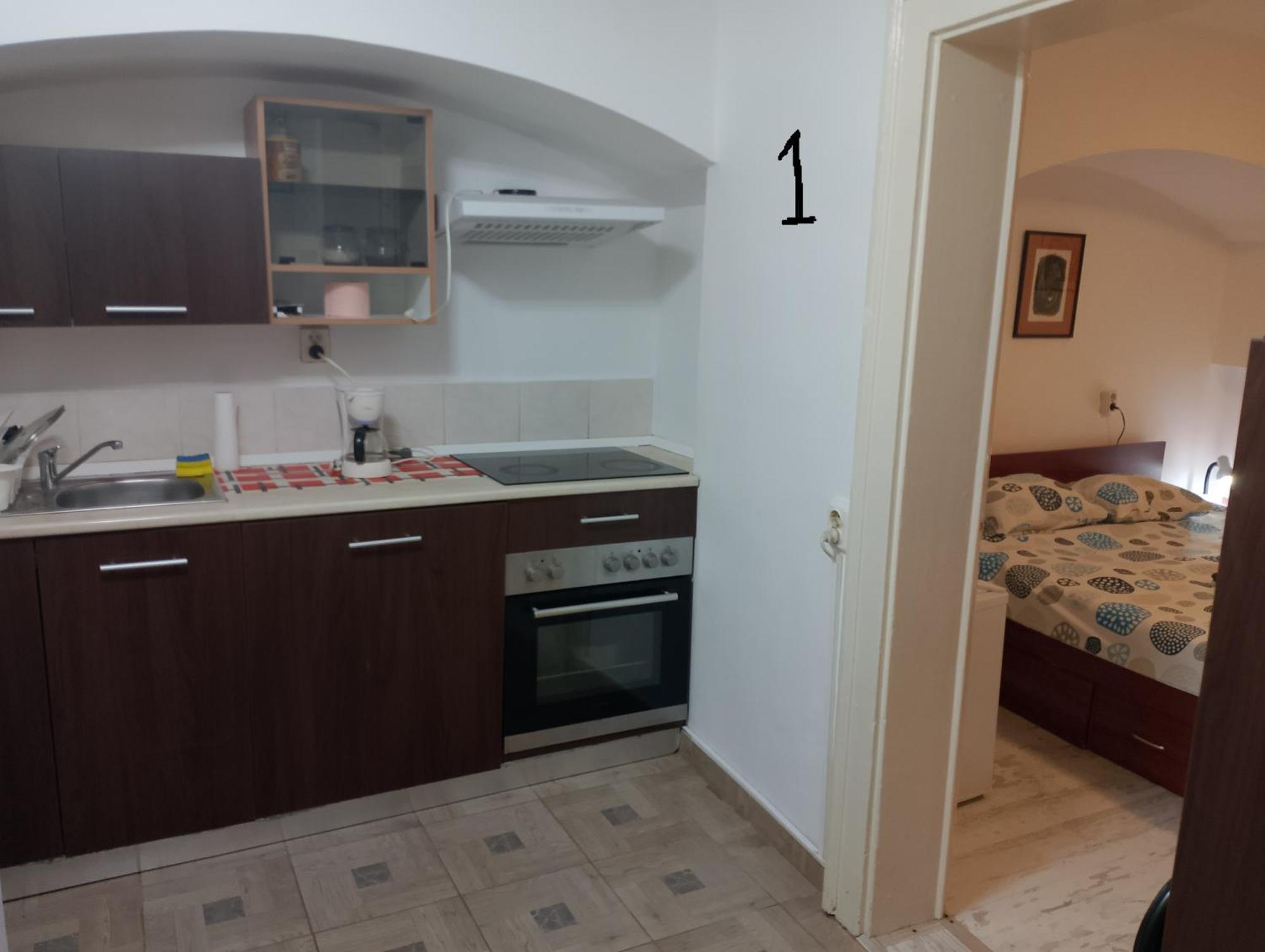 Central Studio In Historic Center Brasov Bagian luar foto