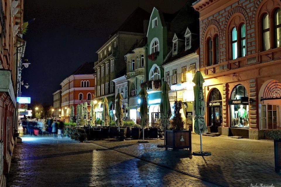 Central Studio In Historic Center Brasov Bagian luar foto